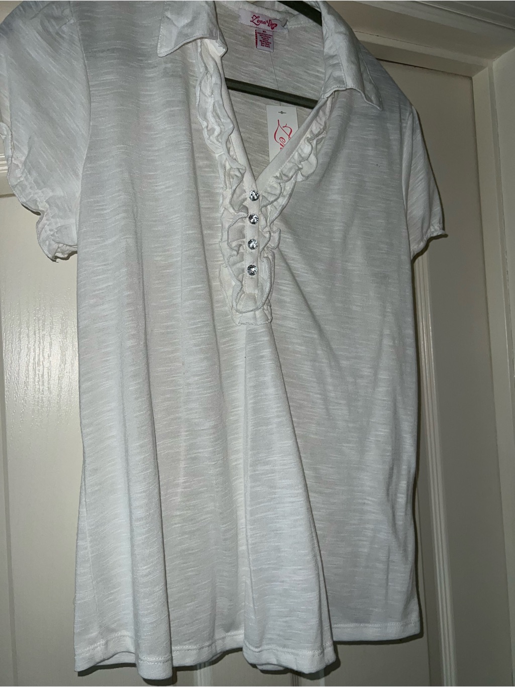 Liz Lange Cream Ruffle V-Neck Short Sleeve Tunic
